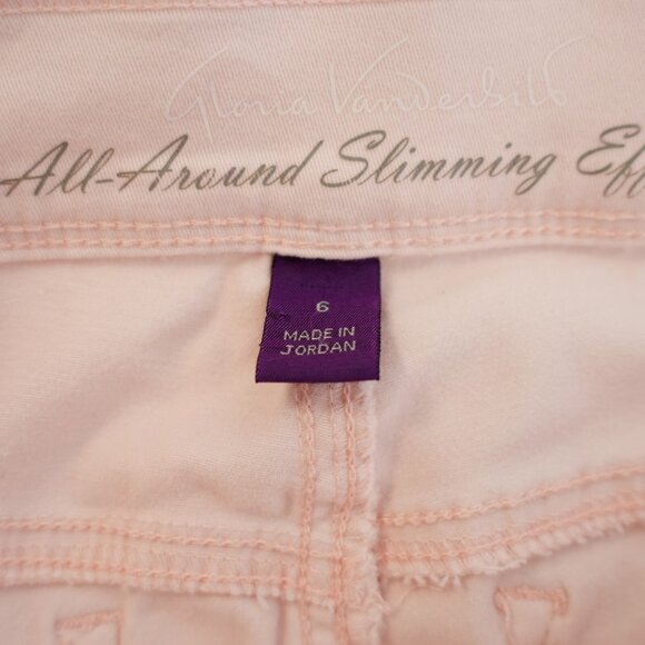 Gloria‎ Vanderbilt Avery Pink Floral Embroidered Capri Denim Jeans -6- 31 / 17.5 - Picture 6 of 8